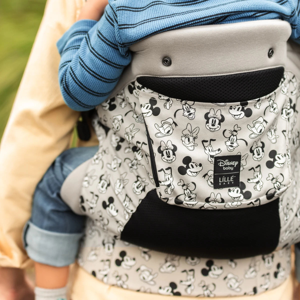 Lillebaby carrier disney shop