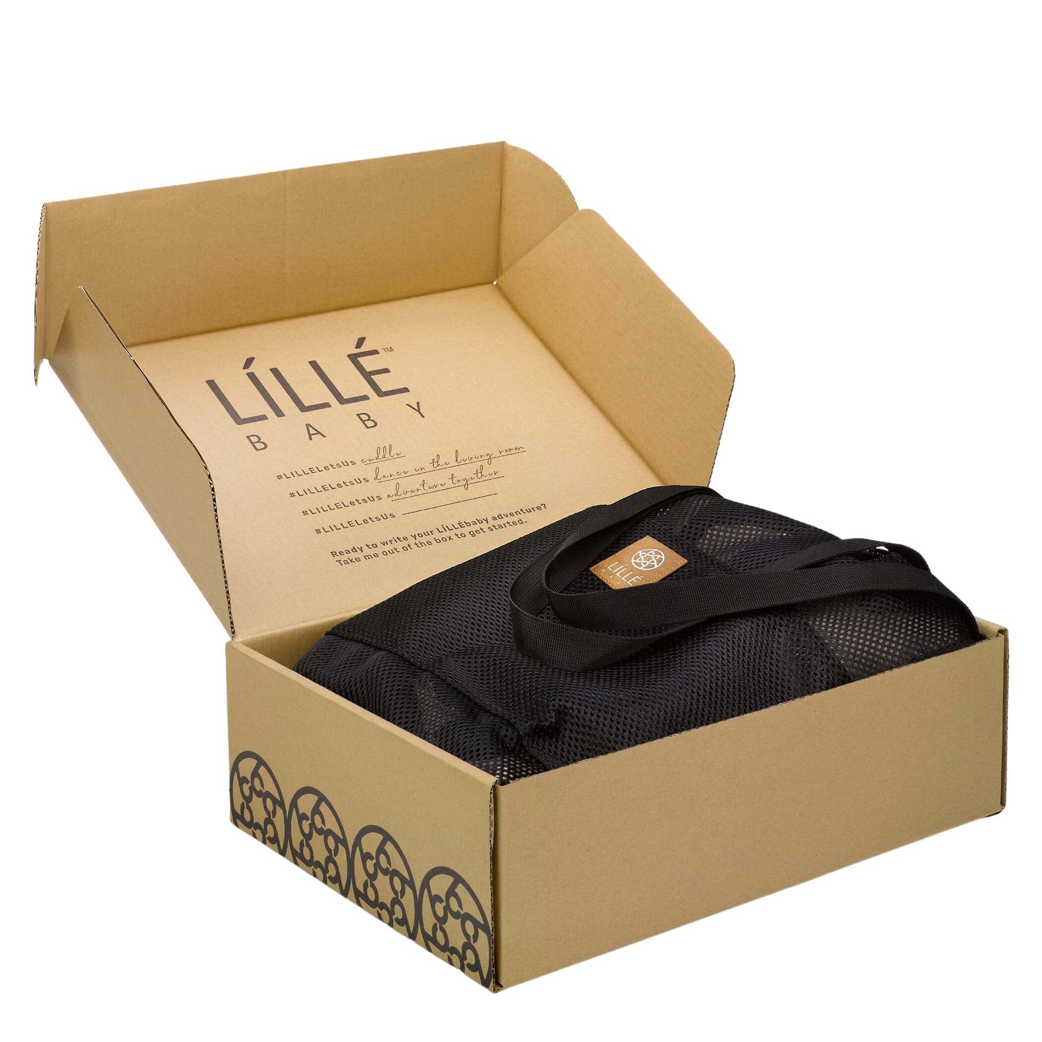 Lillebaby Elevate Carrier comes in a box with a mesh bag